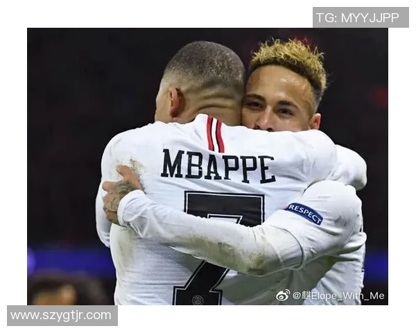 卡拉巴克与地拉拿柏迪辛尼的精彩对决揭示足球战术与团队合作的魅力 卡拉巴克与地拉拿柏迪辛尼的精彩对决揭示足球战术与团队合作的魅力